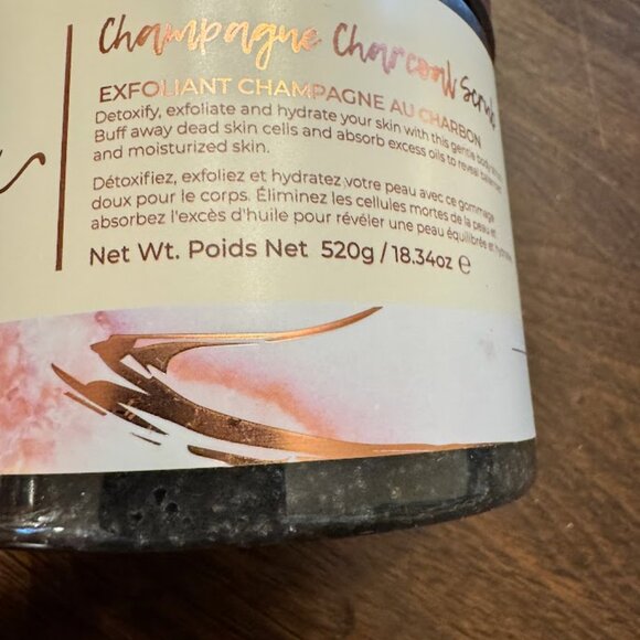 Manna Kadar Relax Champagne Charcoal Scrub Sealed 18.34 oz - Picture 3 of 3